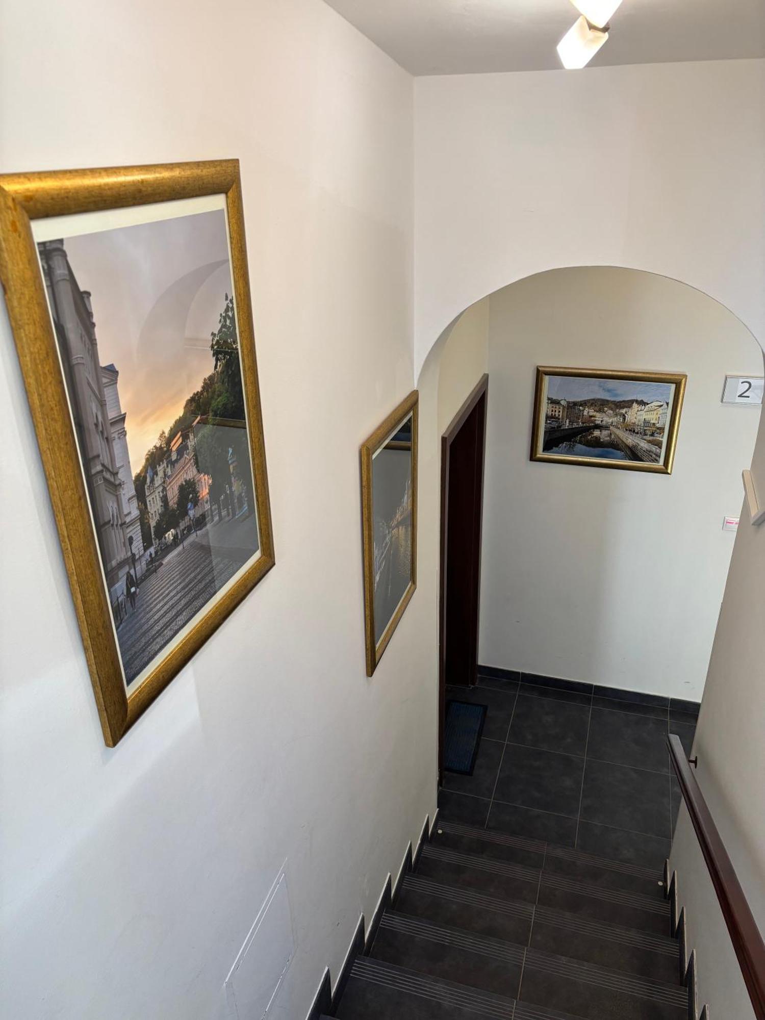 Excellent Apartments In Spa City Center 5 Min Walk From The Colonnade Karlovy Vary Esterno foto