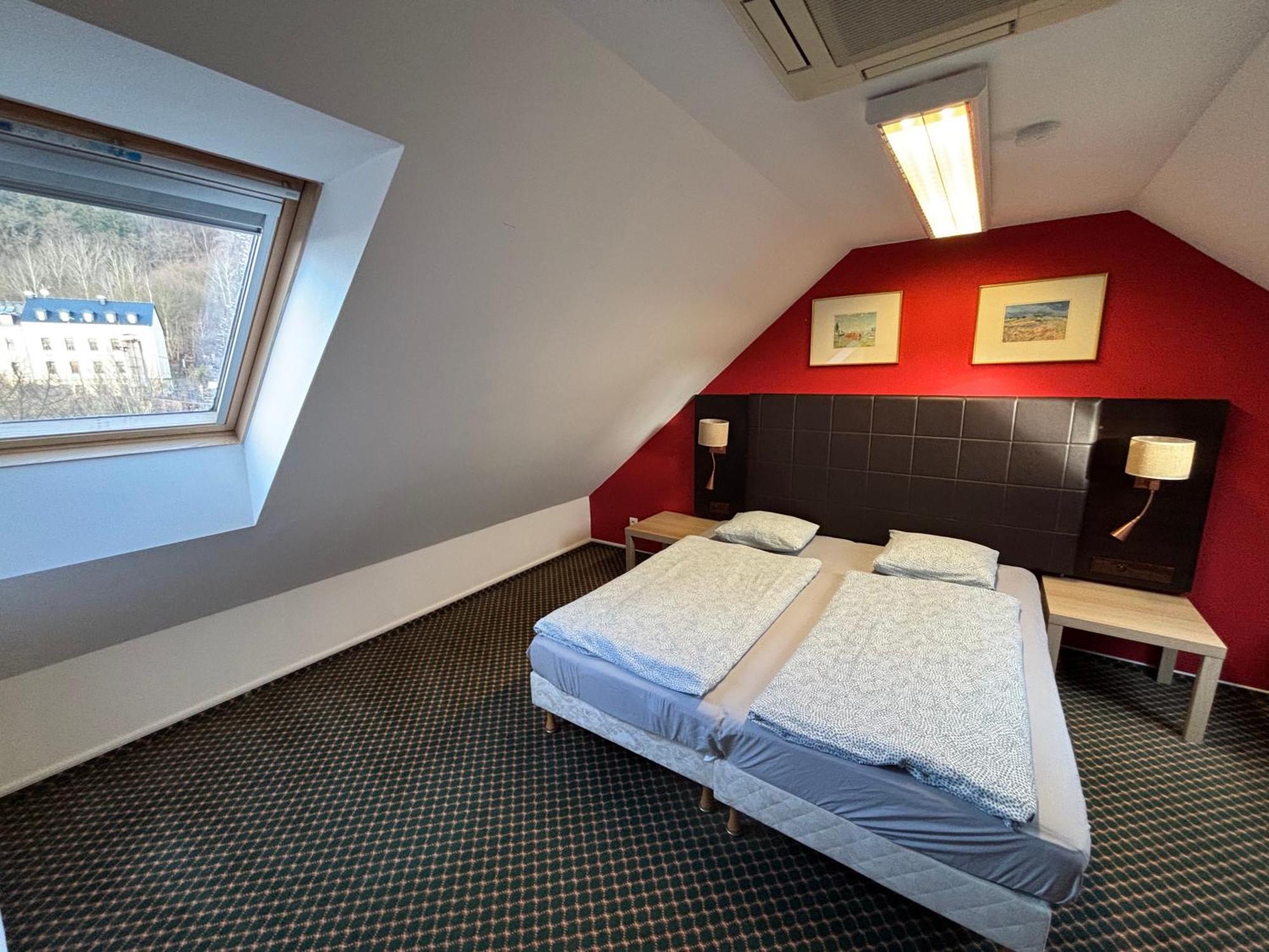 Excellent Apartments In Spa City Center 5 Min Walk From The Colonnade Karlovy Vary Esterno foto